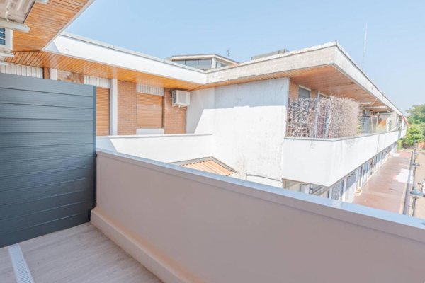 appartamento in vendita a Milano in zona Famagosta