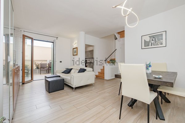 appartamento in vendita a Milano in zona Dergano