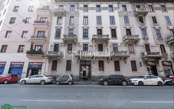 appartamento in vendita a Milano in zona Loreto