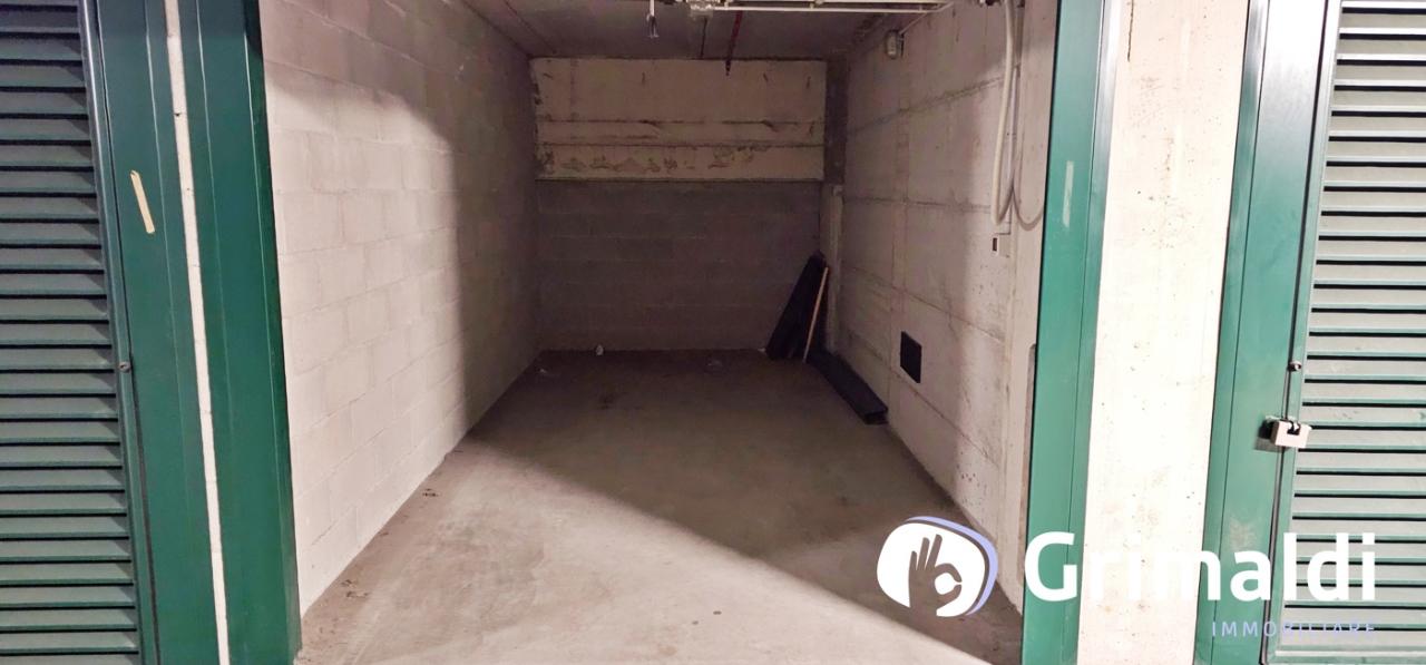 negozio in vendita a Milano in zona Bocconi