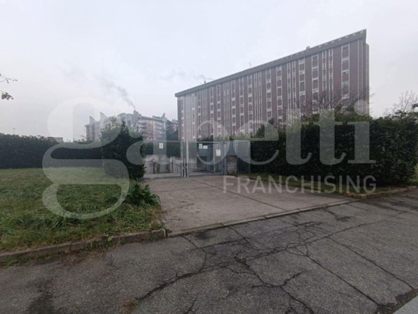 casale in vendita a Milano in zona Garegnano