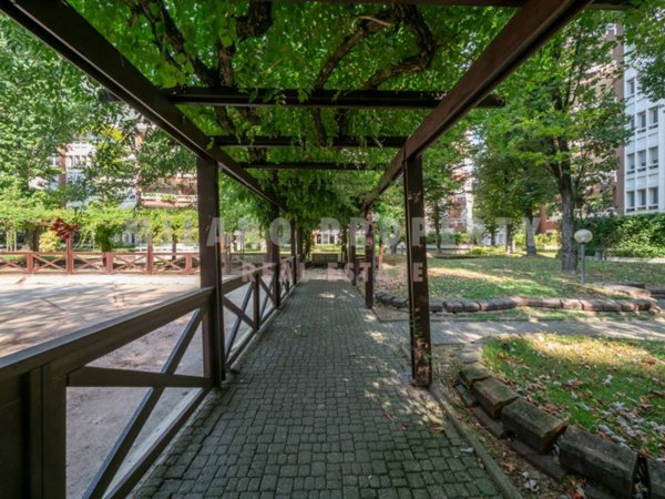 appartamento in vendita a Milano in zona San Siro