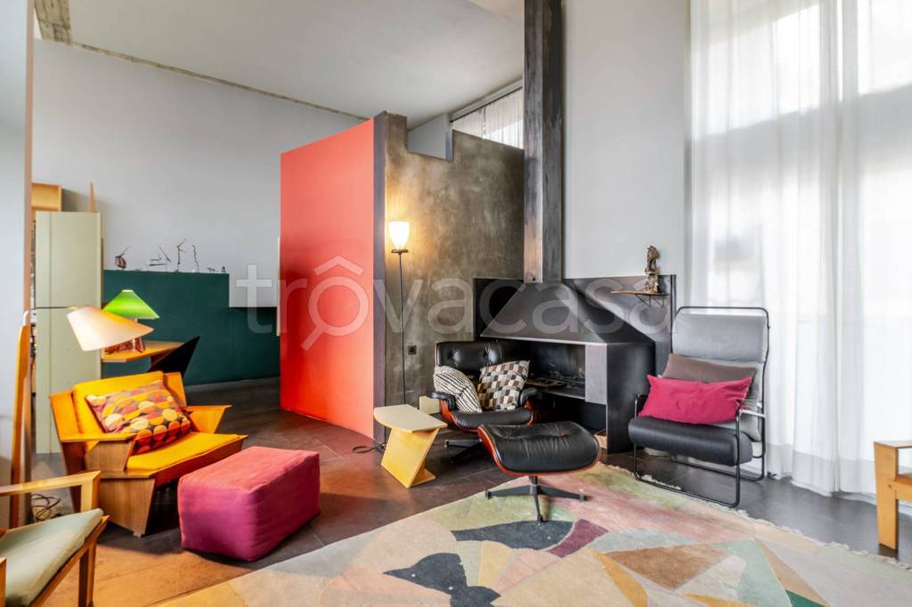 appartamento in vendita a Milano in zona Barona