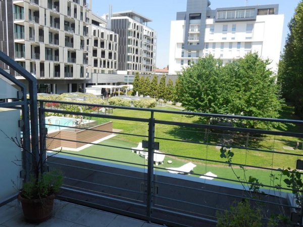 negozio in vendita a Milano in zona Turro