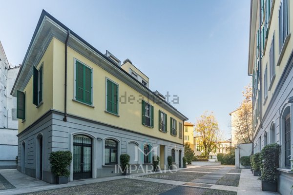 appartamento in vendita a Milano in zona Porta Genova