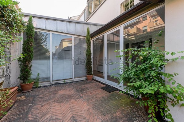 appartamento in vendita a Milano in zona Famagosta