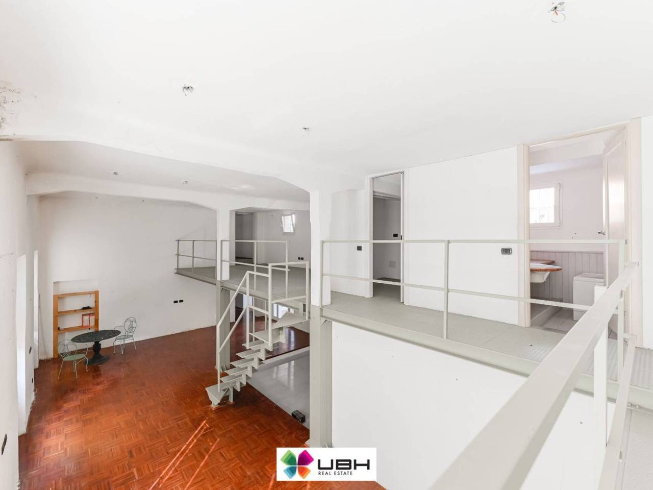 appartamento in vendita a Milano in zona Famagosta