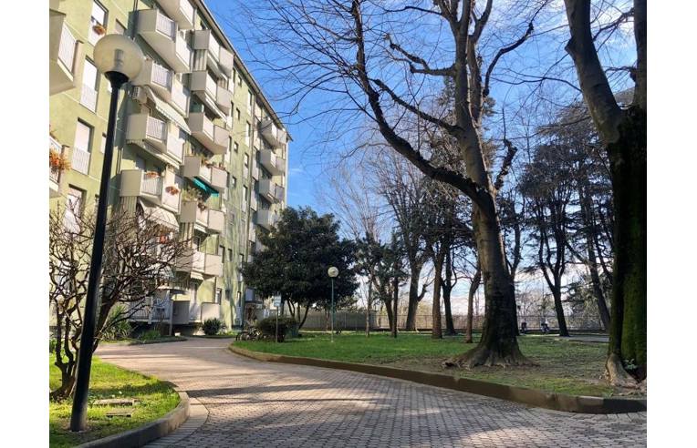 appartamento in vendita a Milano in zona Corvetto