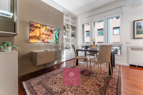 appartamento in vendita a Milano in zona Centro Direzionale