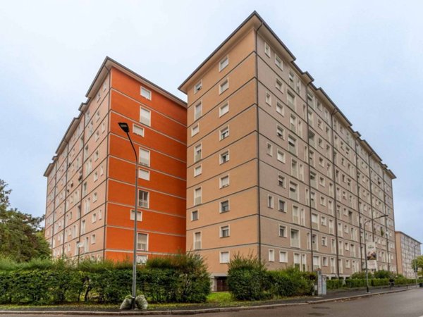 appartamento in vendita a Milano in zona Barona