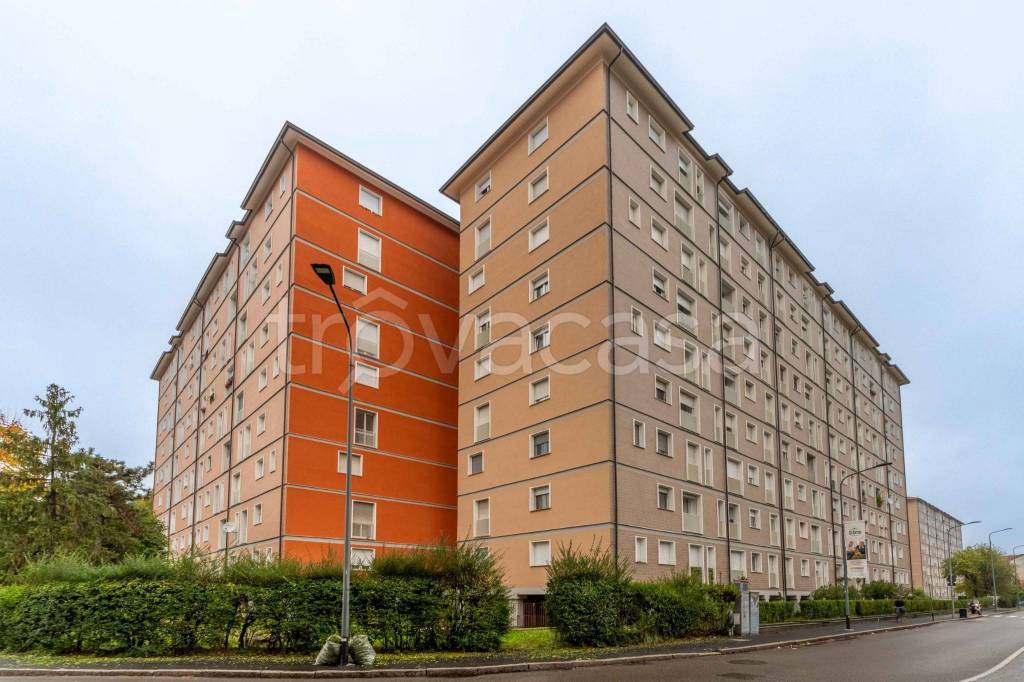 appartamento in vendita a Milano in zona San Cristoforo