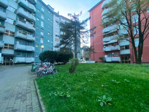 appartamento in vendita a Milano in zona Forlanini