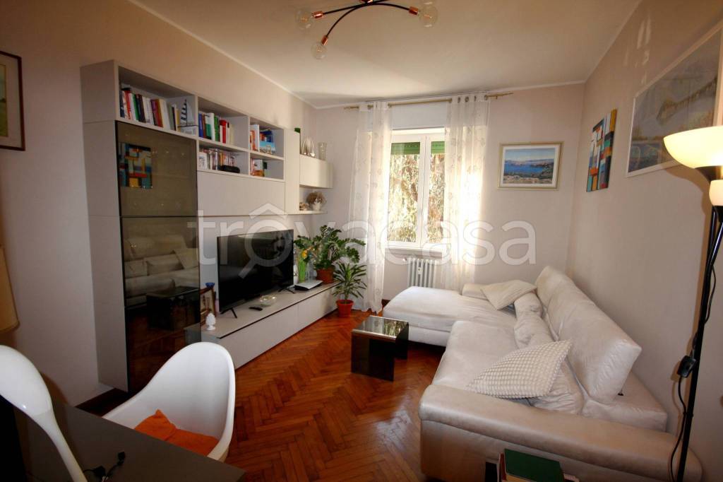 appartamento in vendita a Milano in zona Piazzale Lodi