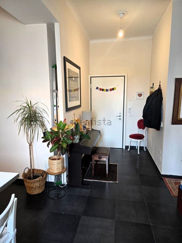 appartamento in vendita a Milano in zona Porta Genova