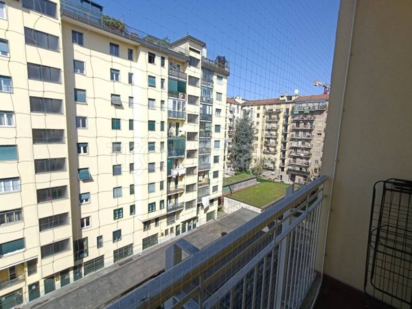 appartamento in vendita a Milano in zona Lorenteggio