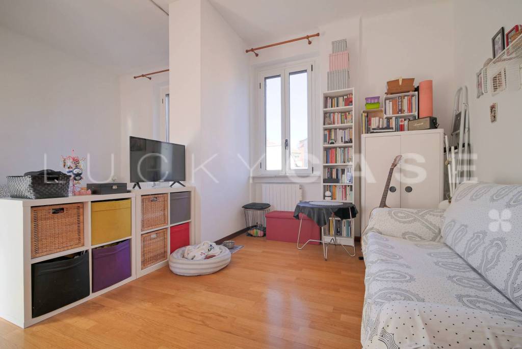 appartamento in vendita a Milano in zona Dergano