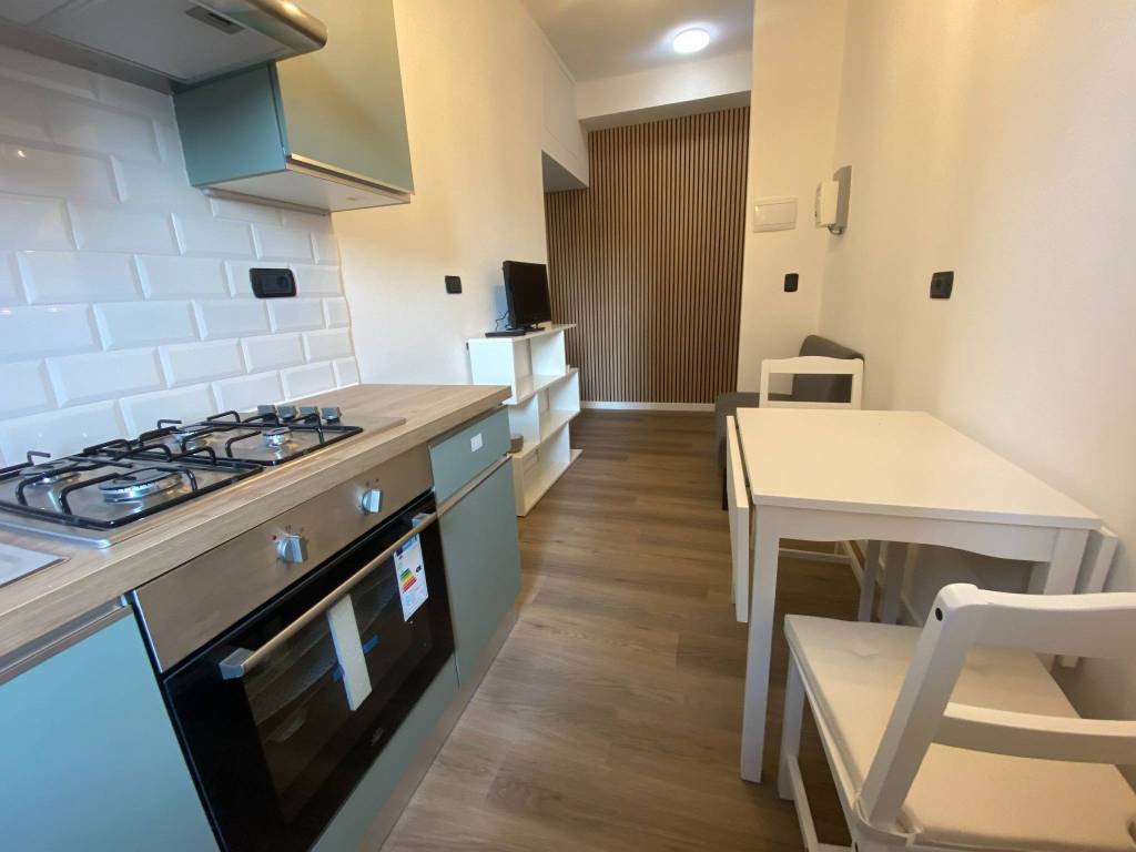 appartamento in vendita a Milano in zona Vigentino