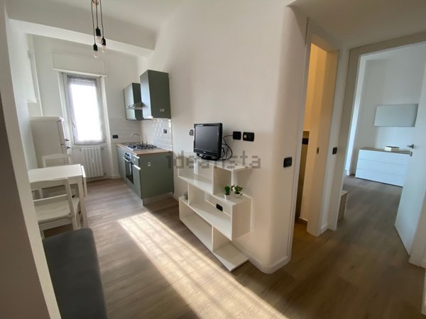 appartamento in vendita a Milano in zona Vigentino