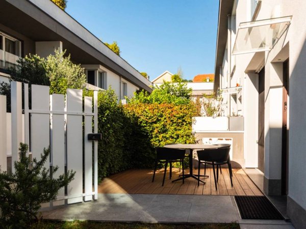 appartamento in vendita a Milano in zona Famagosta