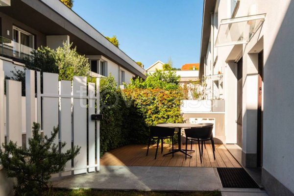 appartamento in vendita a Milano in zona Barona