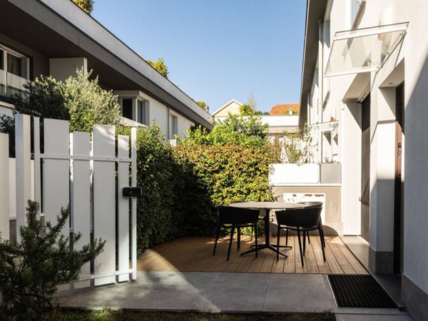 appartamento in vendita a Milano in zona Restocco Maroni