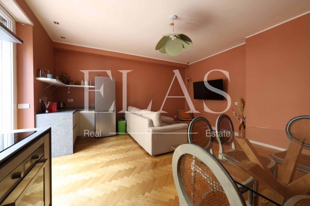 appartamento in vendita a Milano in zona Porta Garibaldi