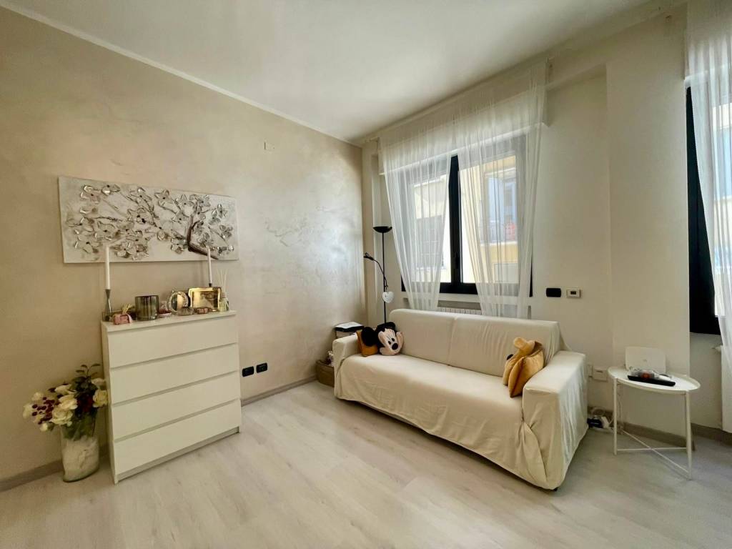 appartamento in vendita a Milano in zona Sempione