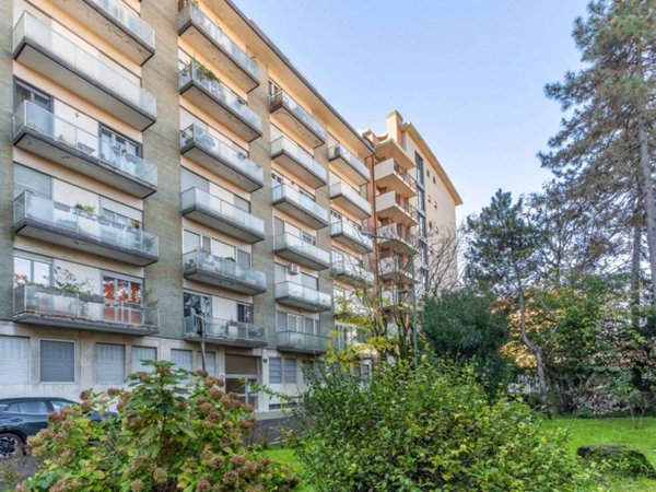appartamento in vendita a Milano in zona Chiesa Rossa