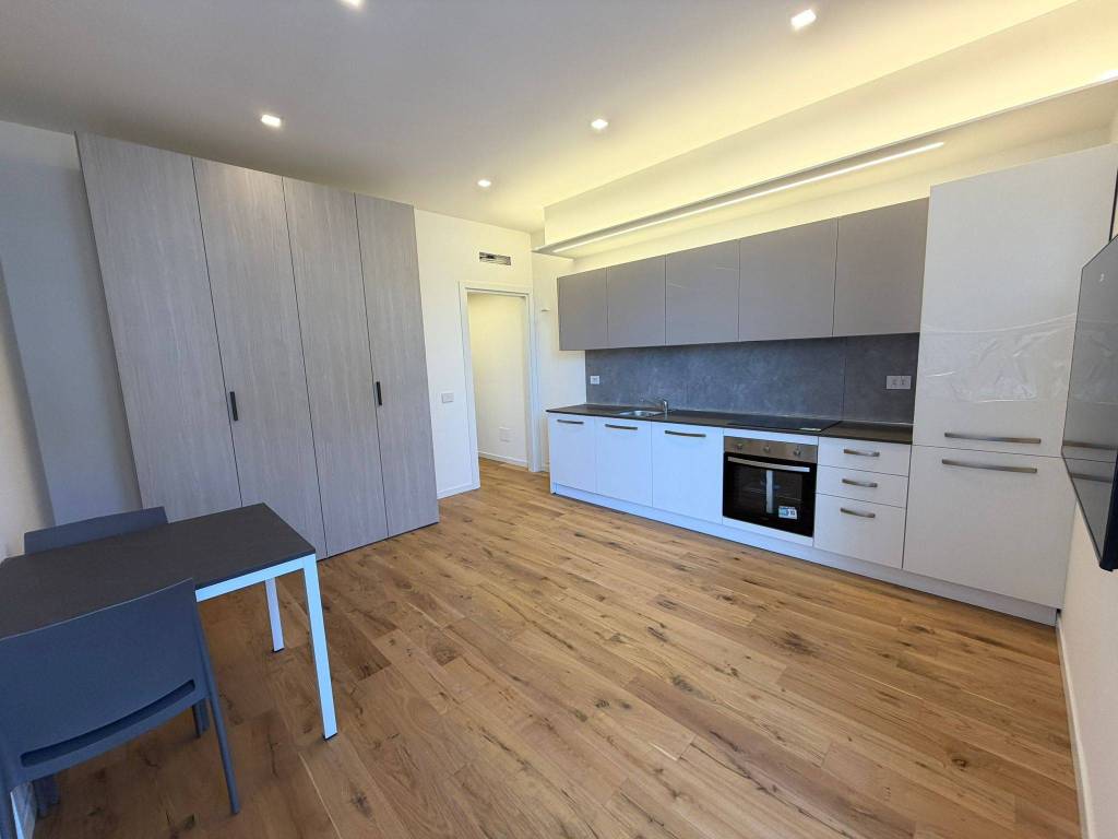 appartamento in vendita a Milano in zona Isola