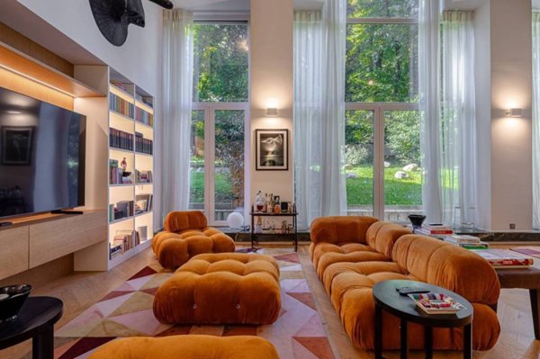 appartamento in vendita a Milano in zona Sant'Ambrogio