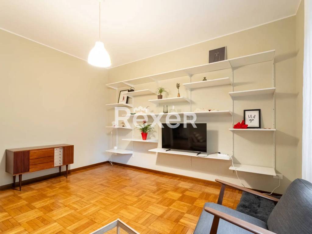 appartamento in vendita a Milano in zona Solari