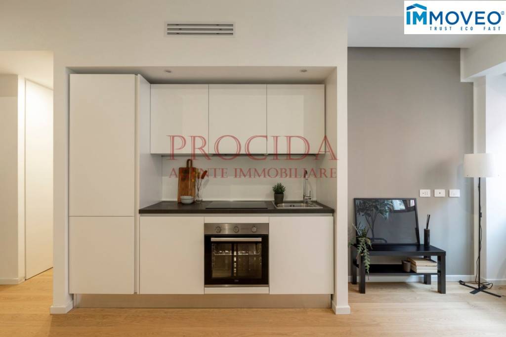 appartamento in vendita a Milano in zona Solari