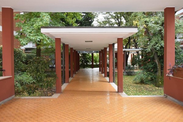 appartamento in vendita a Milano in zona Sempione