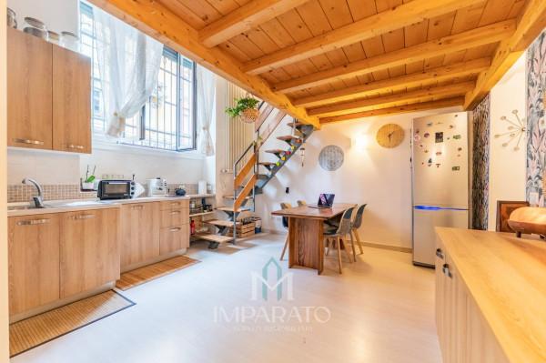 appartamento in vendita a Milano in zona Isola