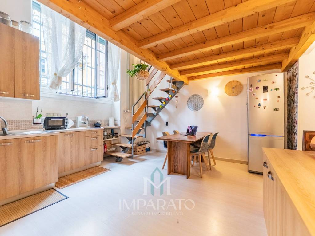 appartamento in vendita a Milano in zona Isola