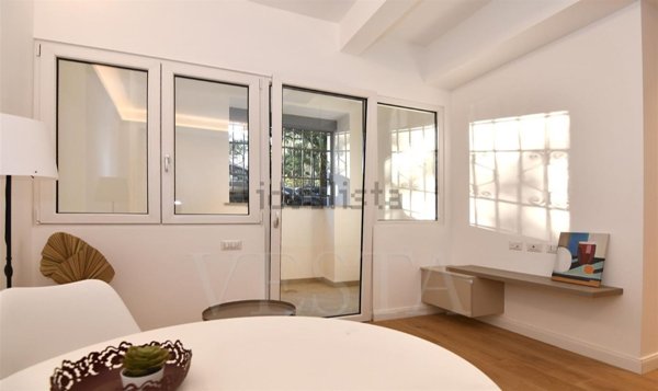 appartamento in vendita a Milano in zona Bocconi