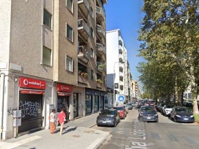 appartamento in vendita a Milano in zona Lorenteggio