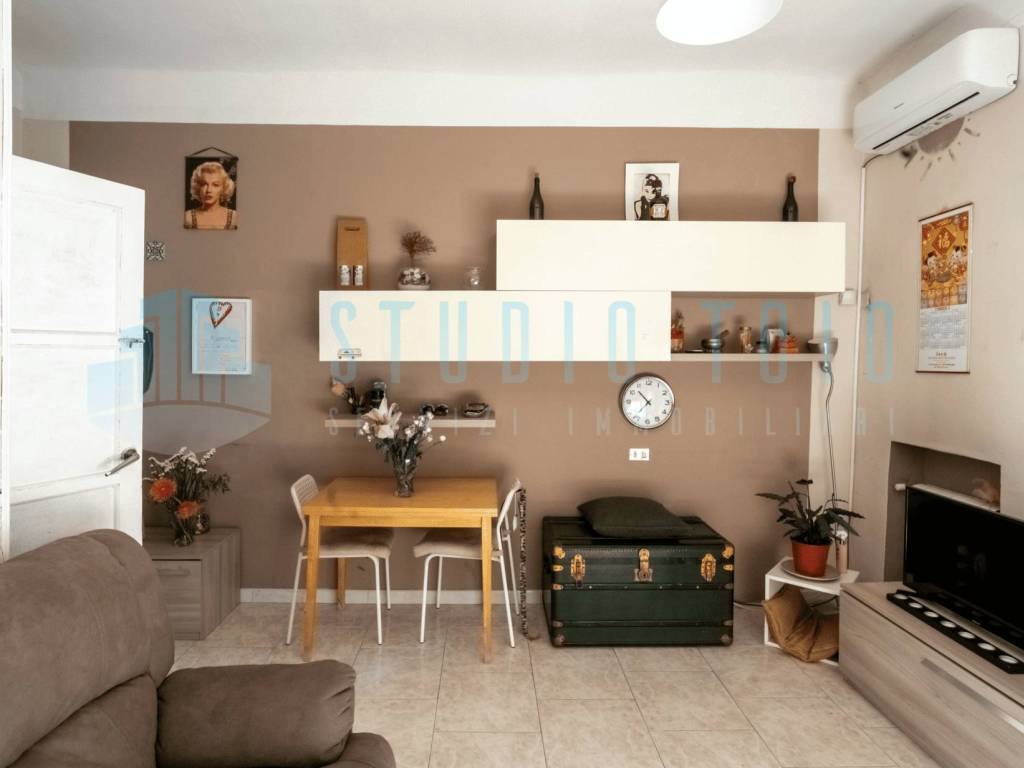 appartamento in vendita a Milano in zona Porta Genova