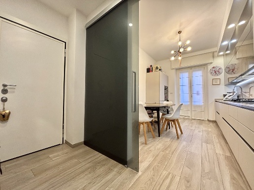 appartamento in vendita a Milano in zona Sempione