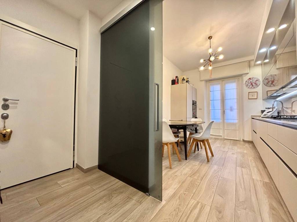 appartamento in vendita a Milano in zona Isola