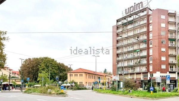 appartamento in vendita a Milano in zona Corvetto