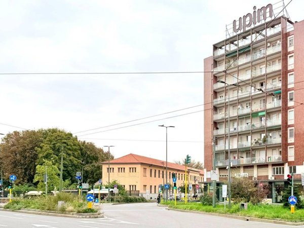 appartamento in vendita a Milano in zona Corvetto