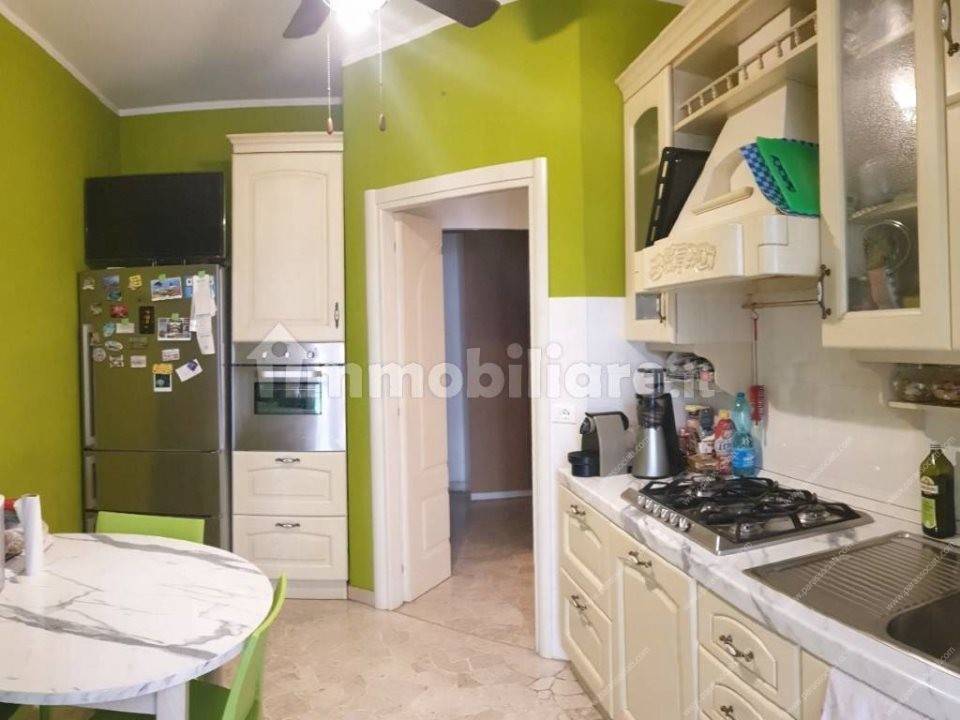 appartamento in vendita a Milano in zona Centro Direzionale