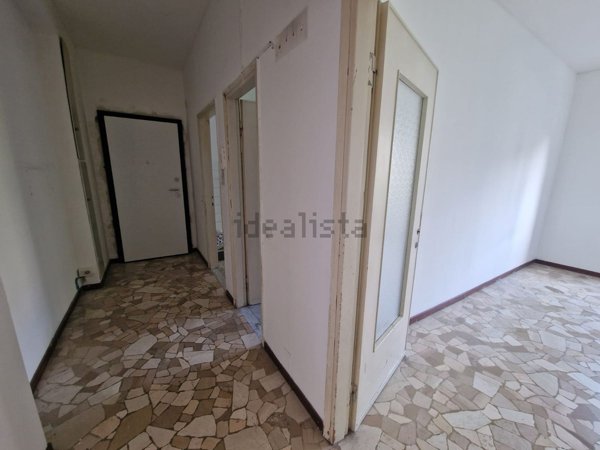 appartamento in vendita a Milano in zona Stadera