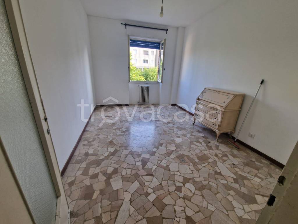 appartamento in vendita a Milano in zona Stadera