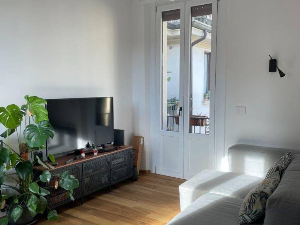 appartamento in vendita a Milano in zona Porta Vittoria