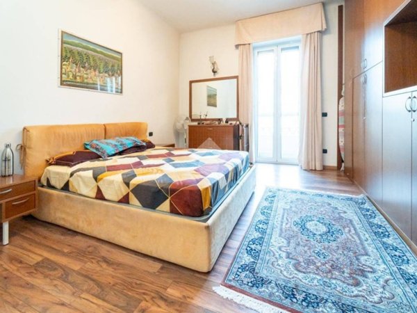 appartamento in vendita a Milano in zona Guastalla