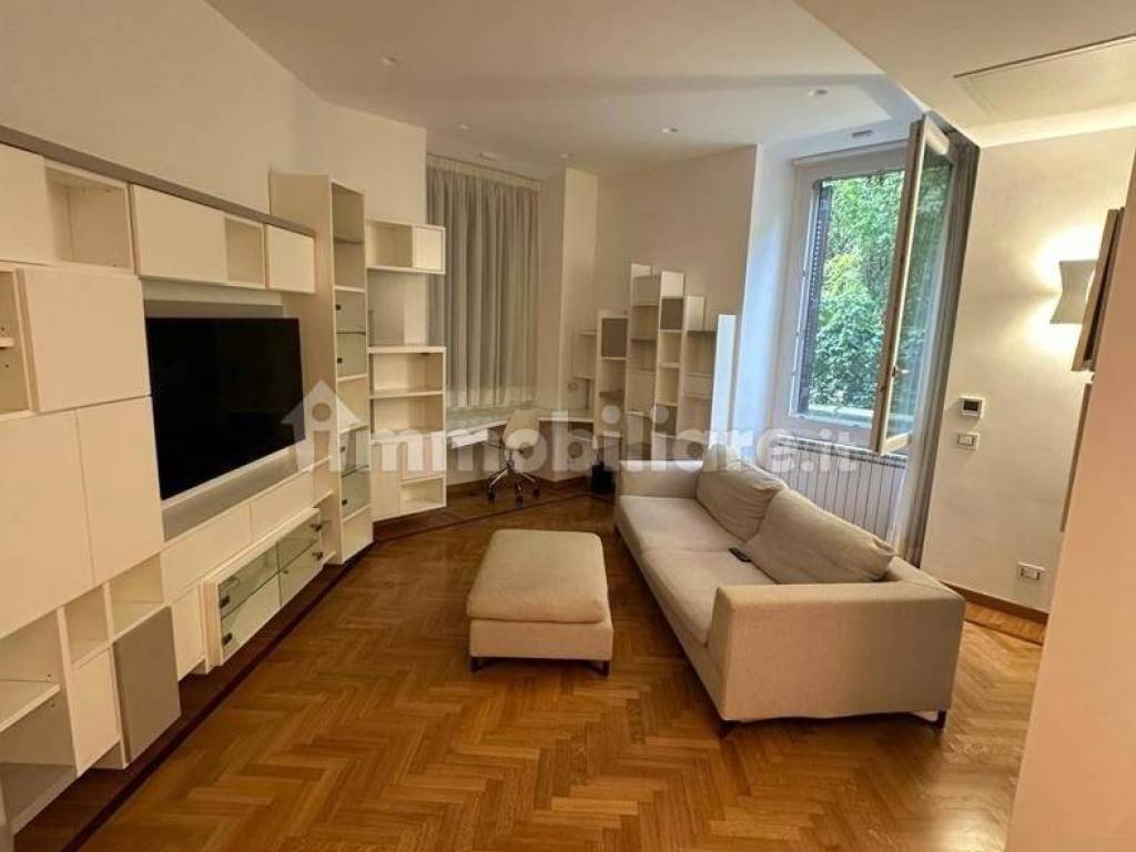 appartamento in vendita a Milano in zona Centro Direzionale