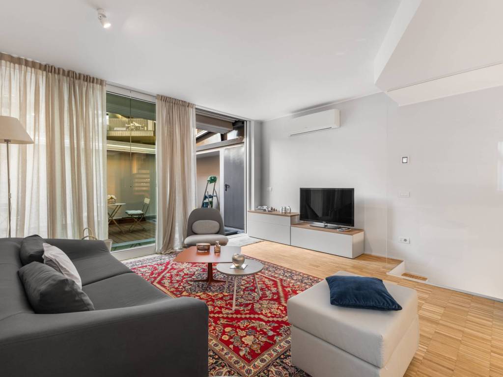 appartamento in vendita a Milano in zona Il Portello