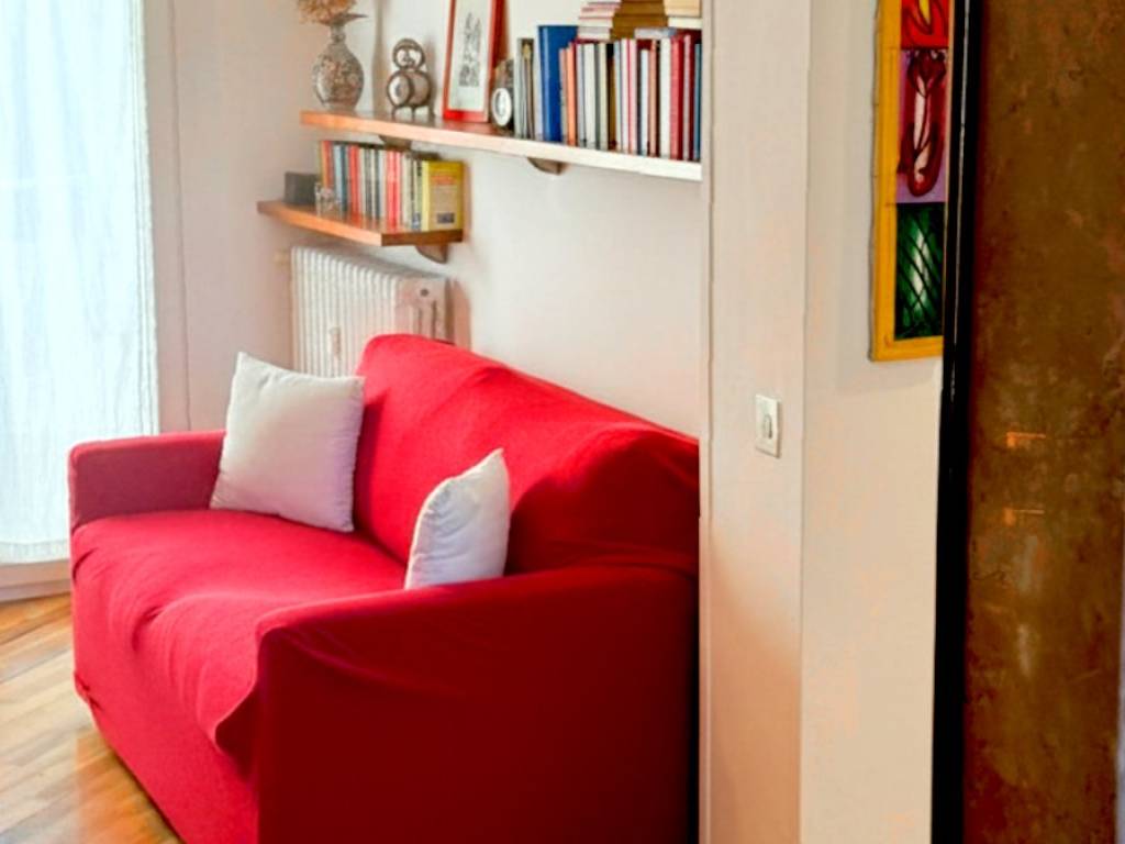 appartamento in vendita a Milano in zona Isola